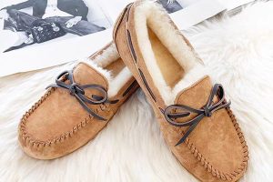 Bottes de neige légères en cuir et laine pour femme